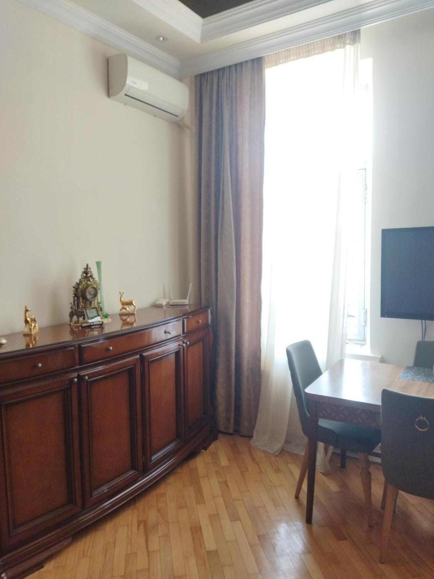 Apartament Апартамент На Абашидзе Batumi Zewnętrze zdjęcie